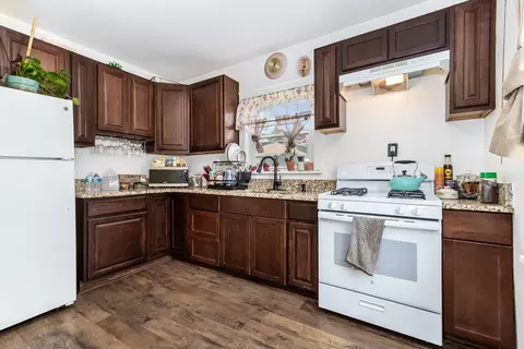 232 Valley Ave, Aurora, IL 60505 photo 5