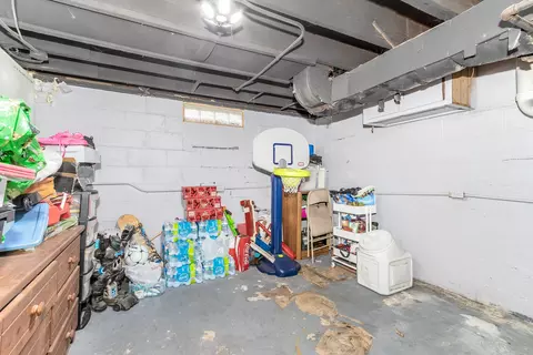 232 Valley Ave, Aurora, IL 60505 photo 11