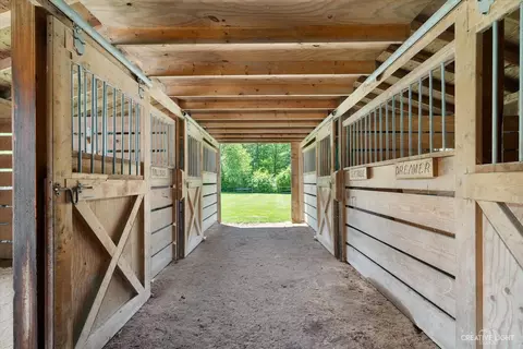 Entry Way - 6 N210 Surrey Rd, Wayne, IL 60184 photo 5 of 6