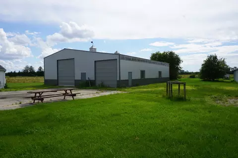 1091 N Route 1, Saint Anne, IL 60964