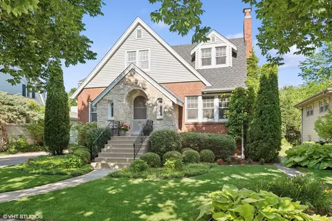 601 S Bryan St, Elmhurst, IL 60126