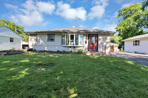 Exterior - 3808 Jay Ln, Rolling Meadows, IL 60008 photo 2 of 6