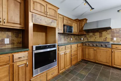 Kitchen - 901 N Division St, Harvard, IL 60033 photo 3 of 3