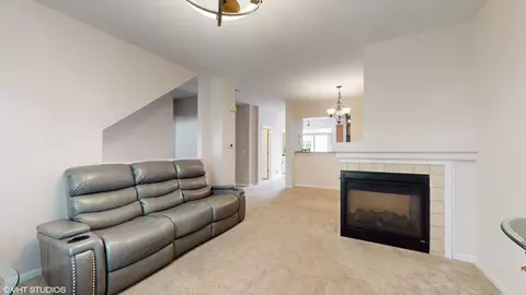 Living - 3003 Nicklaus Ln, Wadsworth, IL 60083 photo 1 of 1