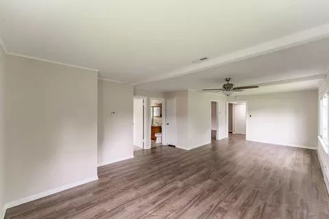 5401 Lucina Ave, Mchenry, IL 60050 photo 3