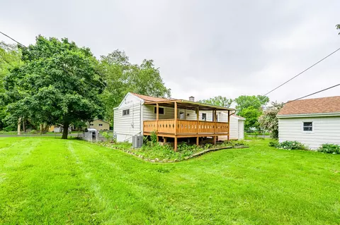 5401 Lucina Ave, Mchenry, IL 60050 photo 12