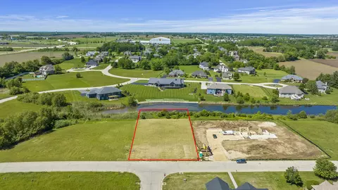8836 Meadow Lake Trl, Rockford, IL 61114