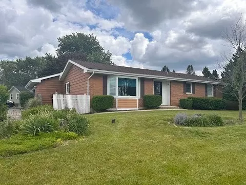 1650 Lyndale Rd, Aurora, IL 60506
