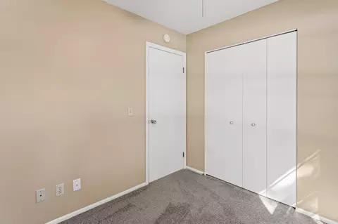 Bedroom - 905 S Duncan Rd, Champaign, IL 61821 photo 2 of 6