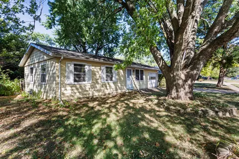 Exterior - 905 S Duncan Rd, Champaign, IL 61821 photo 3 of 5