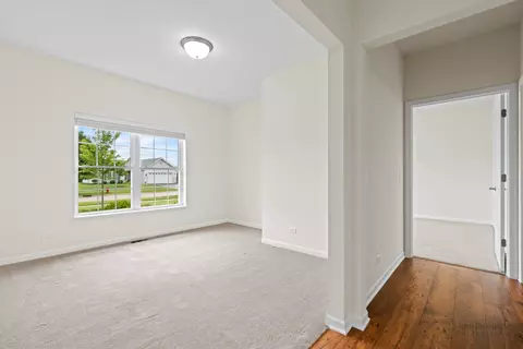 Entry Way - 823 Hanson Ave, Mchenry, IL 60050 photo 3 of 3