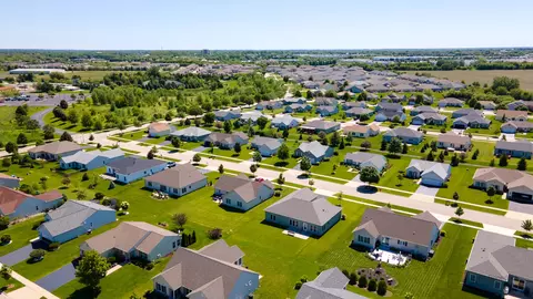 View/Area - 823 Hanson Ave, Mchenry, IL 60050 photo 5 of 7
