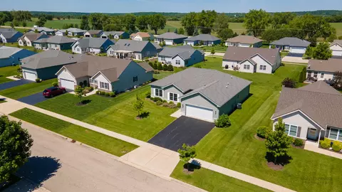 View/Area - 823 Hanson Ave, Mchenry, IL 60050 photo 2 of 7