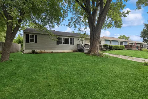9010 Ramble Rd, Wonder Lake, IL 60097