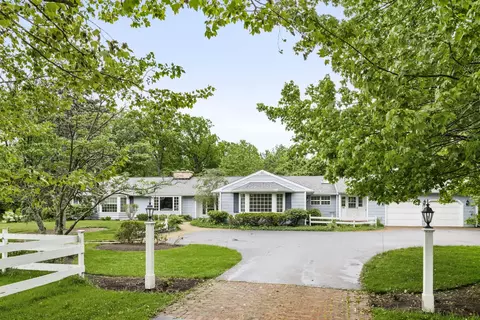 1675 Duffy Ln, Bannockburn, IL 60015