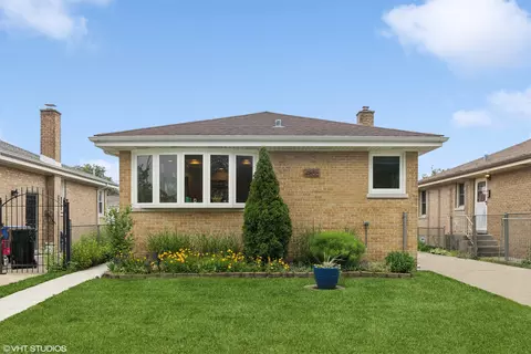 4836 N Mont Clare Ave, Chicago, IL 60656