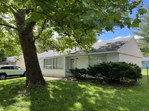 3313 Kimberly Dr, Champaign, IL 61821