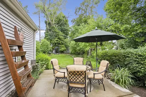Exterior - 1023 Adams St, Elgin, IL 60123 photo 3 of 5