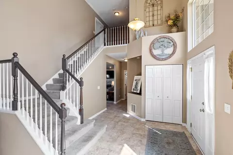11328 Champion Ct W, Plainfield, IL 60585 photo 2