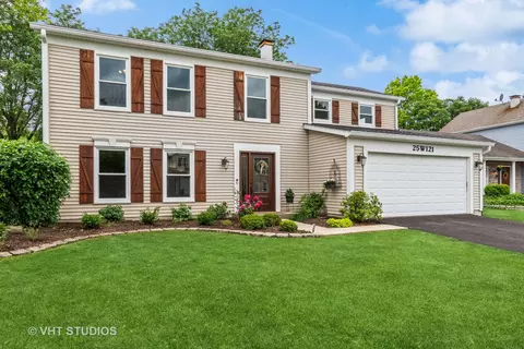 25 W121 Windham Hill Ct E, Naperville, IL 60540