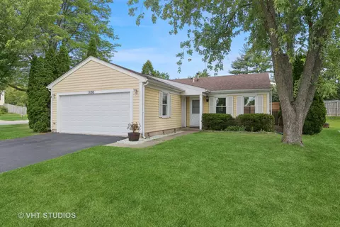 5195 Chambers Dr, Hoffman Estates, IL 60010