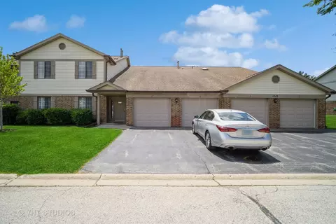 1515 W Partridge Ln #6, Arlington Heights, IL 60004