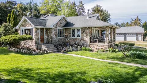 14119 2100 North Ave, Princeton, IL 61356