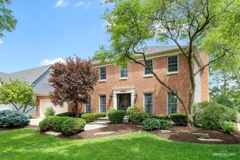 1640 Riparian Dr, Naperville, IL 60565