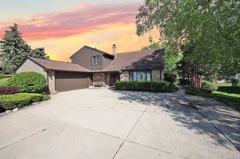 233 S Arlington Heights Rd, Elk Grove Village, IL 60007