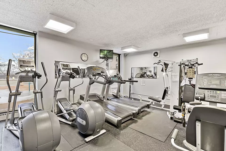 Other - 5701 N Sheridan Rd #19T, Chicago, IL 60660 photo 5 of 8