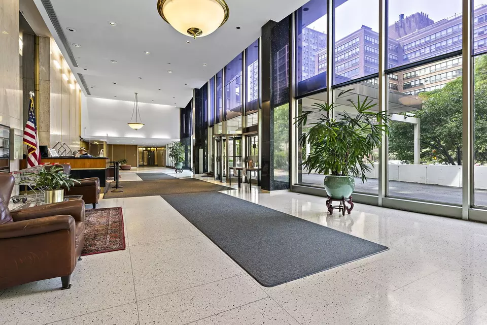 Other - 5701 N Sheridan Rd #19T, Chicago, IL 60660 photo 2 of 8