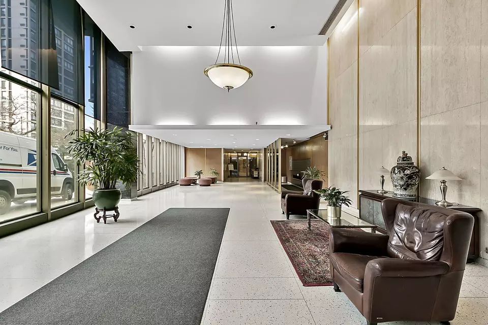 Other - 5701 N Sheridan Rd #19T, Chicago, IL 60660 photo 3 of 8