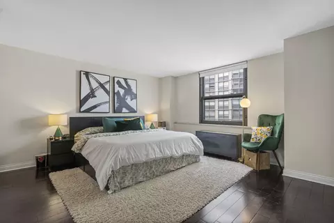 Bedroom - 5701 N Sheridan Rd #19T, Chicago, IL 60660 photo 1 of 9