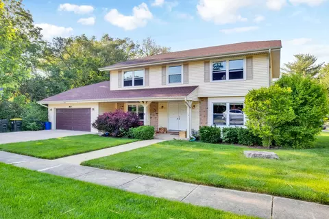 760 W 58th St, Westmont, IL 60559