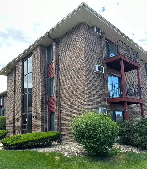 15802 Terrace Dr #3E, Oak Forest, IL 60452