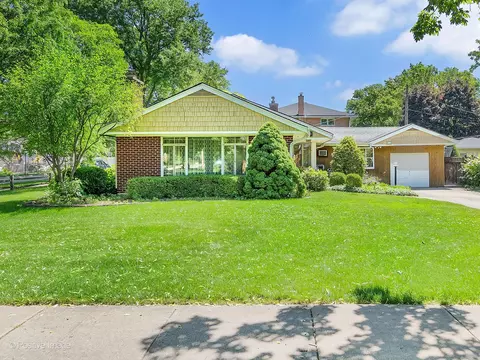 521 N Oak St, Hinsdale, IL 60521