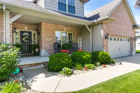 1099 Balsam Rd, Normal, IL 61761 photo 2
