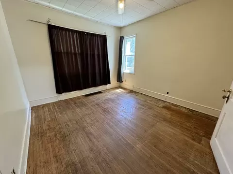 Bedroom - 811 E Monroe St, Bloomington, IL 61701 photo 1 of 5