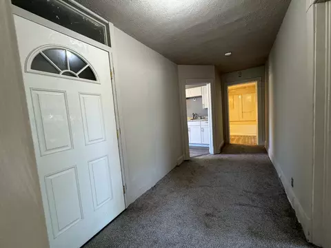 Entry Way - 811 E Monroe St, Bloomington, IL 61701 photo 5 of 5