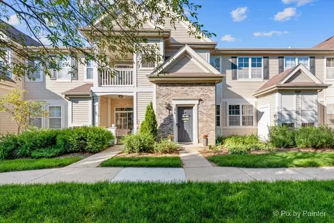 2245 Aurora Dr #26, Pingree Grove, IL 60140
