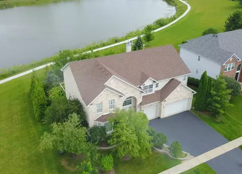18730 W Lazy Acre Rd, Lake Villa, IL 60046
