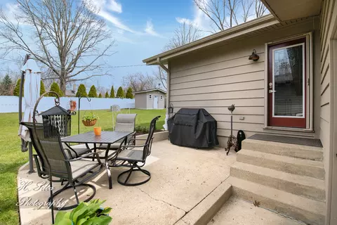 515 Sunshine Ct, Algonquin, IL 60102 photo 23