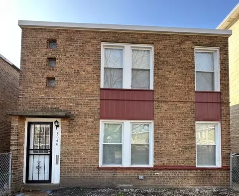 8040 S Kingston Ave, Chicago, IL 60617