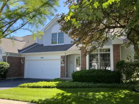 1804 Waverly Cir, Saint Charles, IL 60174