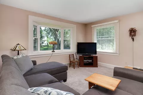 1909 E Jackson St, Bloomington, IL 61701 photo 7