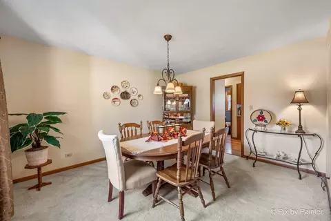 Dining - 120 S Jane Dr, Elgin, IL 60123 photo 2 of 2