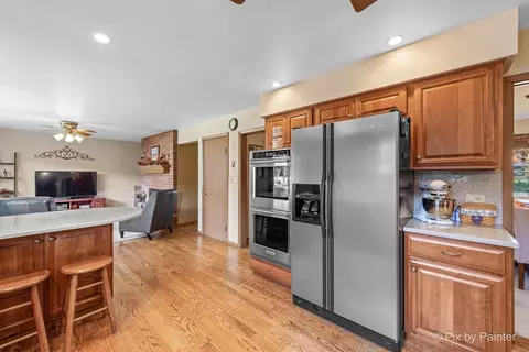 Kitchen - 120 S Jane Dr, Elgin, IL 60123 photo 2 of 4
