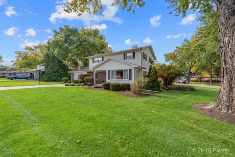 Exterior - 120 S Jane Dr, Elgin, IL 60123 photo 5 of 10