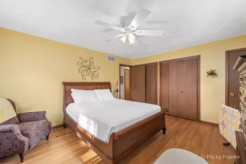 Bedroom - 120 S Jane Dr, Elgin, IL 60123 photo 6 of 7