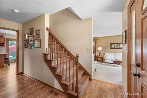 Entry Way - 120 S Jane Dr, Elgin, IL 60123 photo 3 of 3